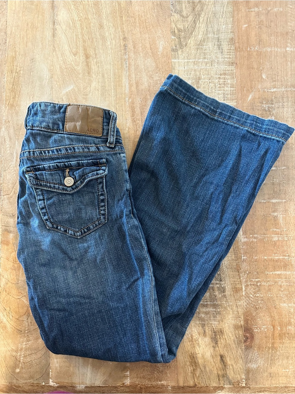 Aeropostale Low Rise Flare Jeans in Blue size 000